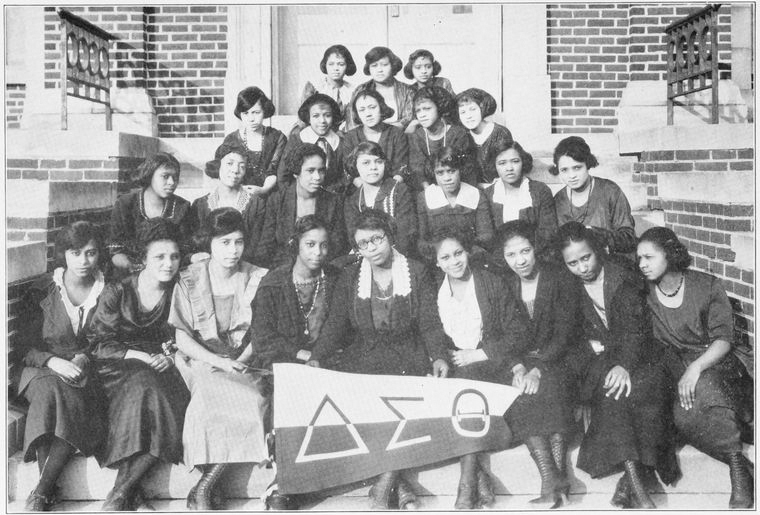 Delta_Sigma_Theta_Chapter_at_Wilberforce_University_in_1922